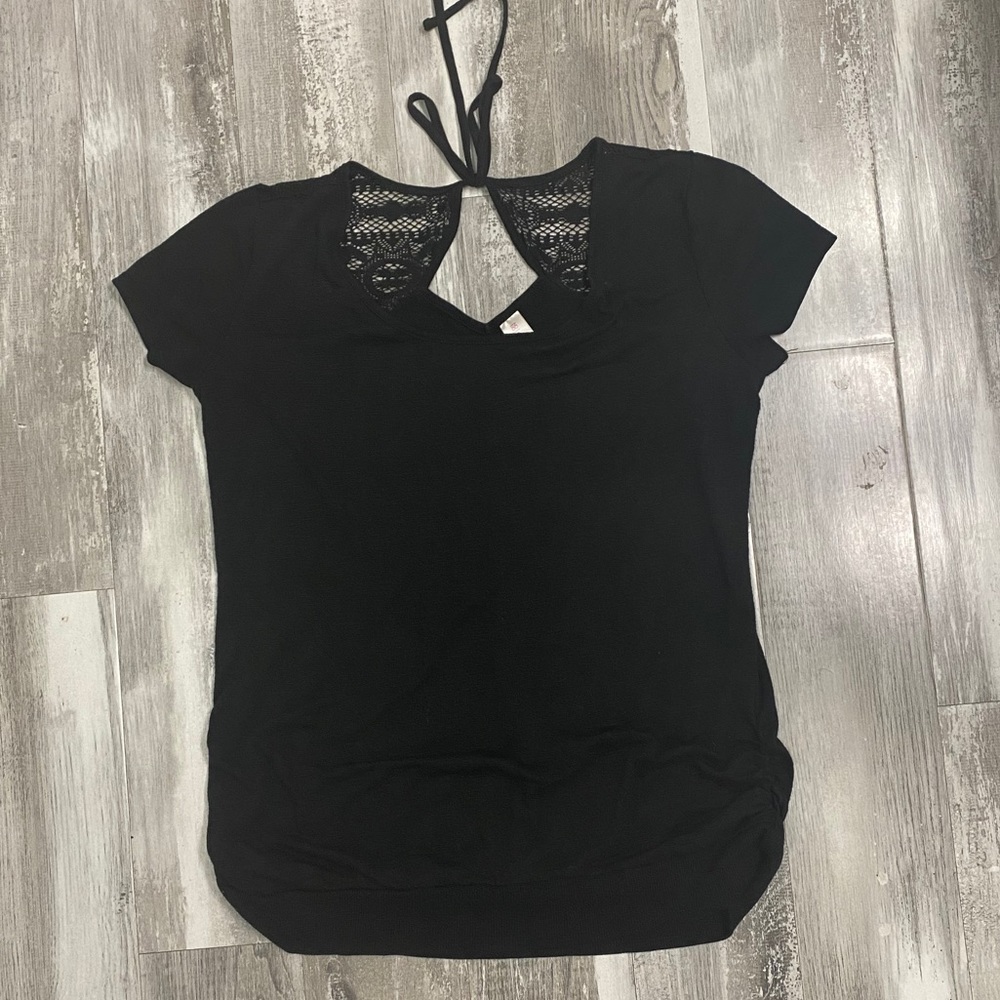 Black No Boundaries XL Top w/ Keyhole Back/Lace